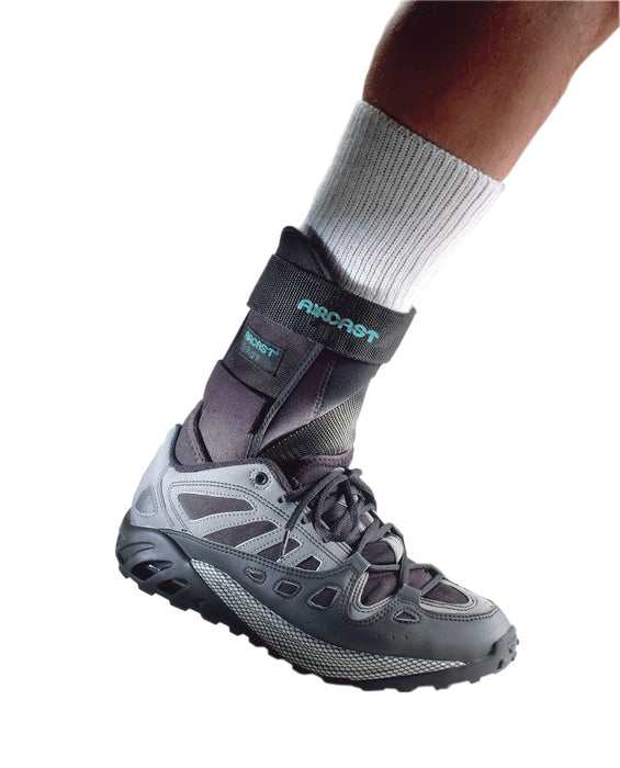 AirCast 02MXSL Airsport Ankle Brace X-Small, Left