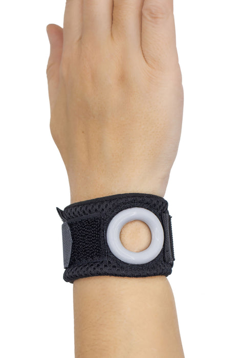 Bullseye Brace 0400-03 Bullseye Wrist Band, Small/Medium