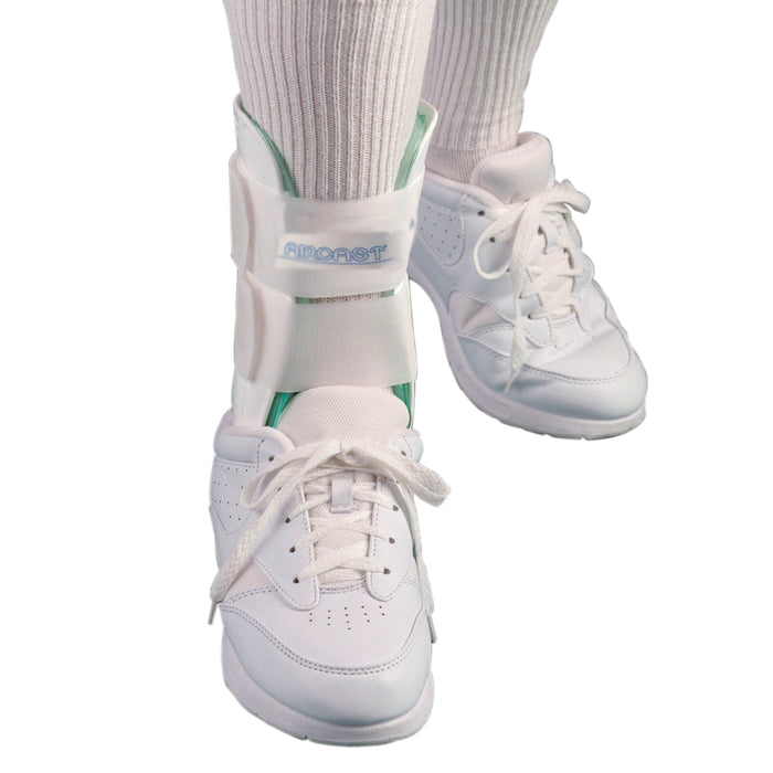 AirCast 02BR Air Stirrup Ankle Brace 02B Ankle Training, Medium, Right